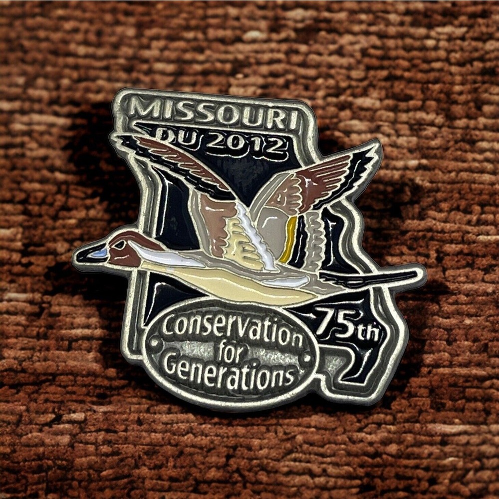 Ducks Unlimited Missouri DU 2012 75th Anniversary Lapel Pin Hogeye Enamel Duck